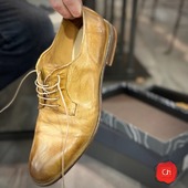 Façon Peaky 🎩

Découvrez les chaussures derby ultra chic pour homme de la marque italienne 🇮🇪 Lemargo 😍 Les chaussures Derby sont synonymes d'élégance et de style intemporel ☄️ et ces modèles sont la quintessence de la mode masculine italienne.

Incarnez le vrai monsieur avec ces chaussures qui sont à la fois modernes et intemporelles. 

Disponibles en boutique chez Charly et sur charlychaussures.com 🌐🌐
https://www.charlychaussures.com/lemargo/homme-derby/4115-cs10a-camel-lemargo-25865.html#/3-taille-40/62-couleur-camel/380-couleur_generique-marron 🌐🌐

#Lemargo #Derby #StyleItalien #VraiMonsieur #ModeMasculine #commerceindependant #commerce #chaussureschic #bezierscentreville #beziersmaville #beziers #chaussures #béziers #bezierscity #Béziers #chaussure #chaussurehomme #chaussureshommes #qualité #peakyblinders #peakyblindersquotes